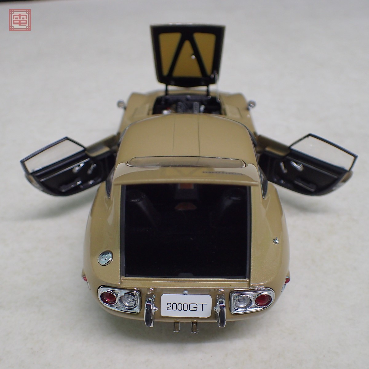 2000GT TOYOTA 1⁄24 EBBRO エブロ Gold トヨタ 前期型 '67 Early EBBRO