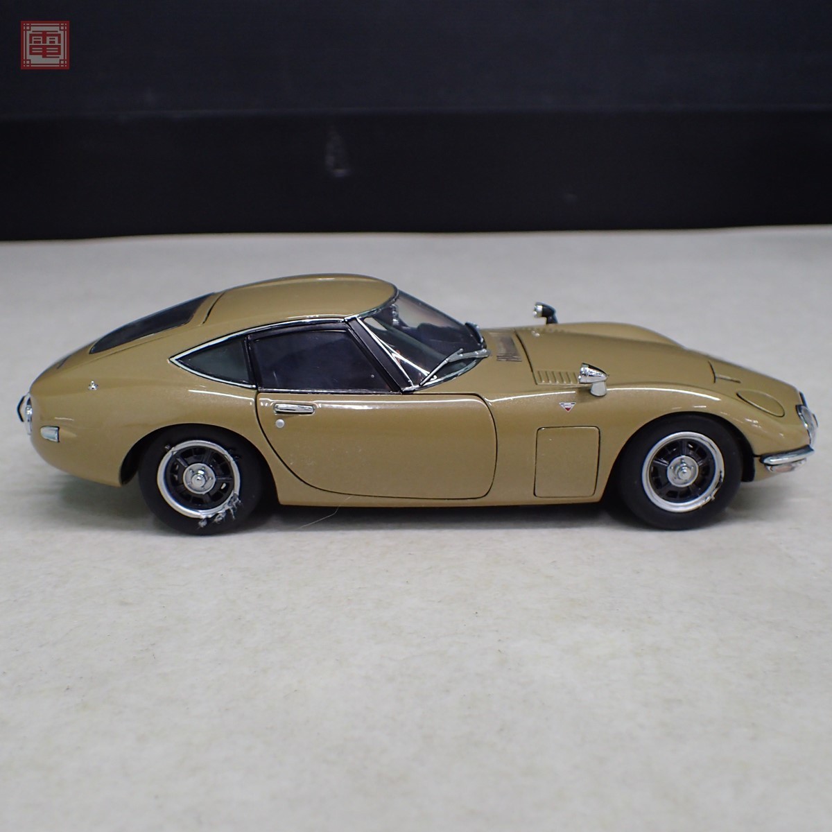 2000GT TOYOTA 1⁄24 EBBRO エブロ Gold トヨタ 前期型 '67 Early EBBRO