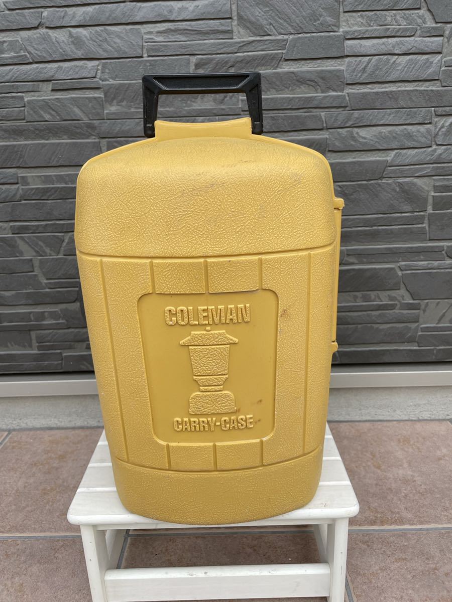 アウトドア ◇ クラムシェルケース1983年1月製は、Colemanの大型ランタンを
