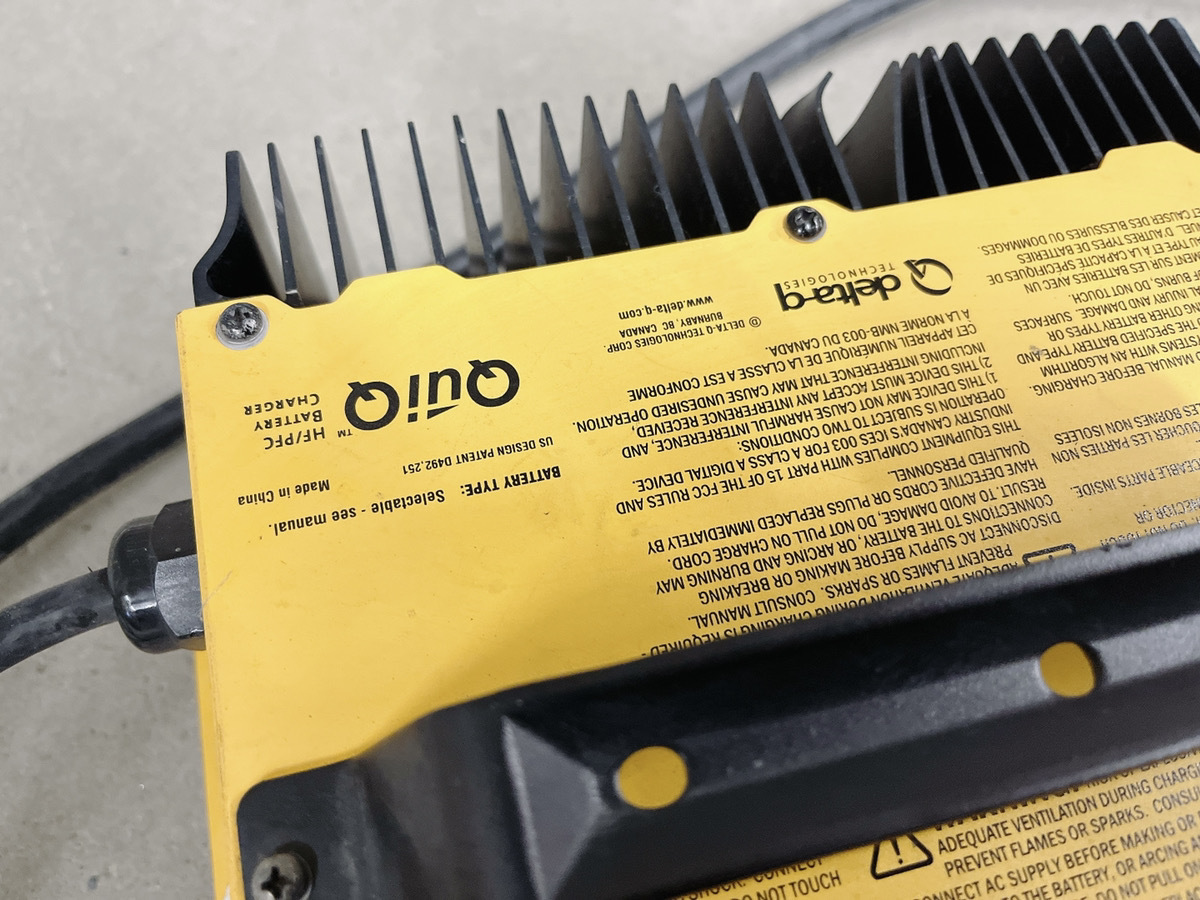 動作OK Delta-Q 912-2400-15 バッテリー 充電器 , 搭乗式スイーパー 