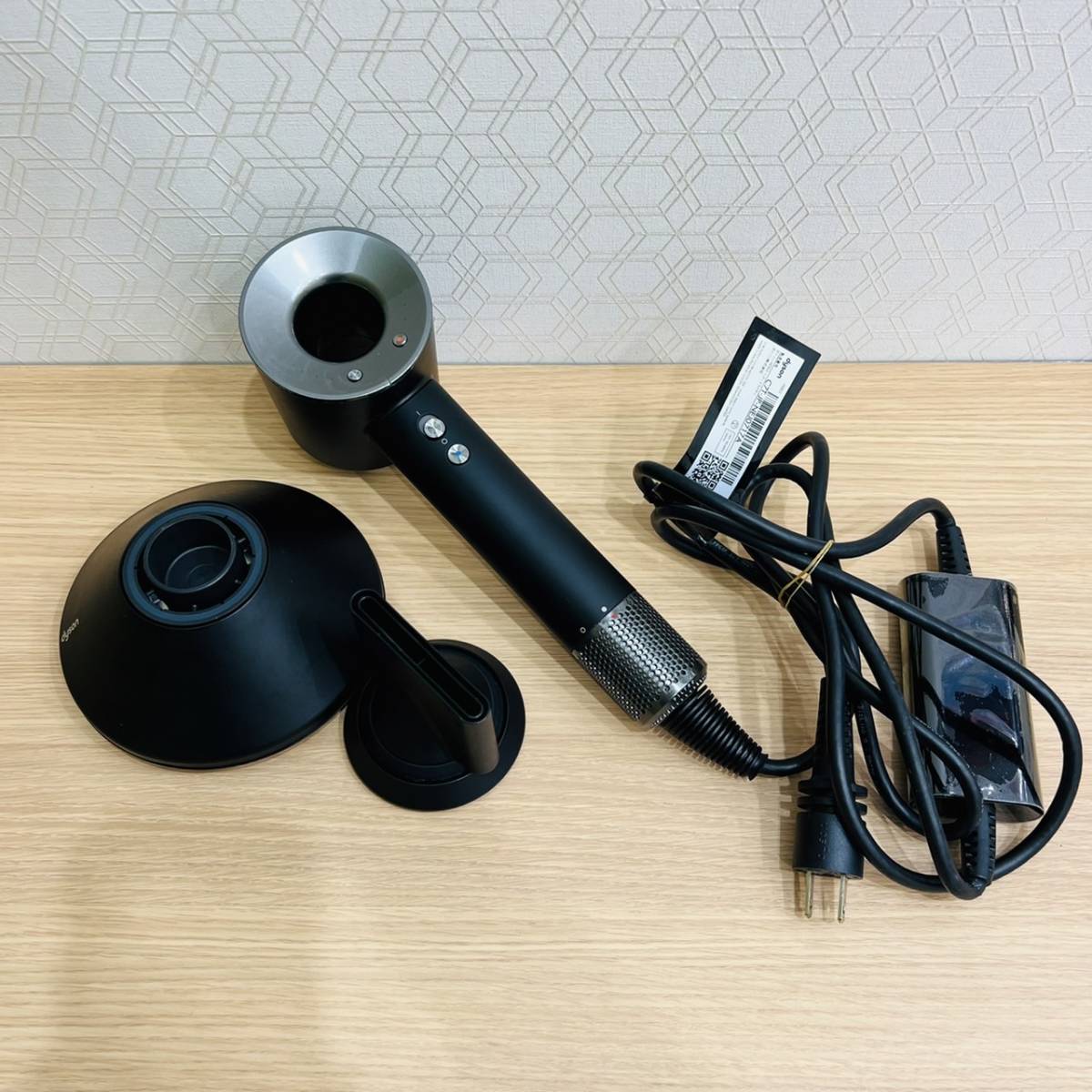 H-1483KK 1円～【動作確認済み】ダイソン Dyson Supersonic Ionic スーパーソニック イオニック ヘアードライヤー HD03 黒 ブラック