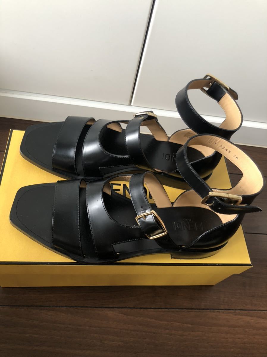 【値下げ期間ラストです！】FENDI フェンディ メンズ 美中古 数回着用 ブラック レザー サンダル ストラップ サイズ10 28-29センチ