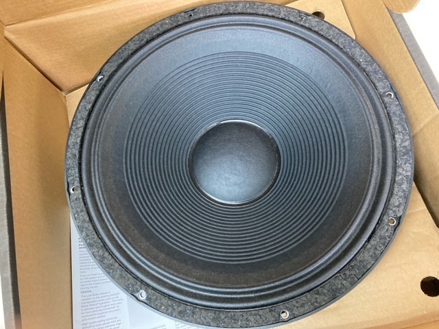 □中古品□ PEAVEY 1808-8 HPS BW SPKR 8□動作未確認□ PEAVEY