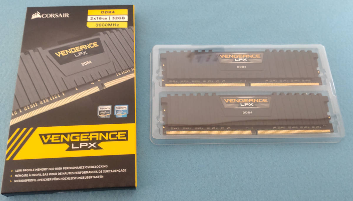 32GB Vengeance RGB DDR4 (2 16GB) x Corsair Memory Pro PC RAM 0 