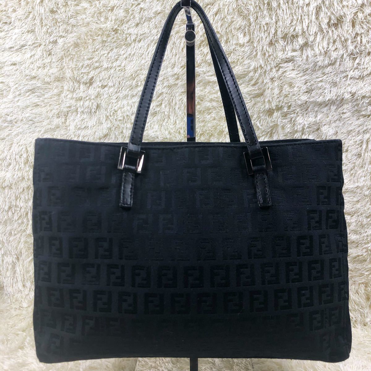 1円 【極美品】FENDI フェンディ ズッキーノ ズッカ トートバッグ ハンドバッグ ショルダー キャンバス FF レザー 金具 グッチ 黒 ブラック フェンディ FENDI ズッキーノ ワンショルダーバッグ マンマバケット FH1194