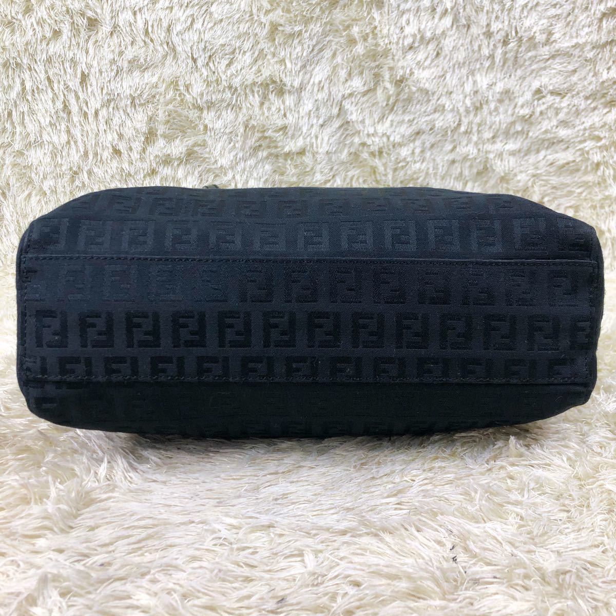 1円 【極美品】FENDI フェンディ ズッキーノ ズッカ トートバッグ ハンドバッグ ショルダー キャンバス FF レザー 金具 グッチ 黒 ブラック フェンディ FENDI ズッキーノ ワンショルダーバッグ マンマバケット FH1194