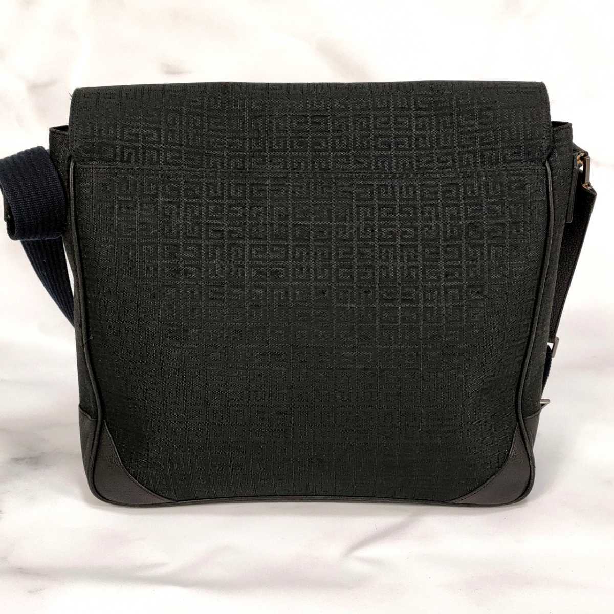 極美品】ジバンシー GIVENCHY キャンバス レザー 総柄 メッセンジャー