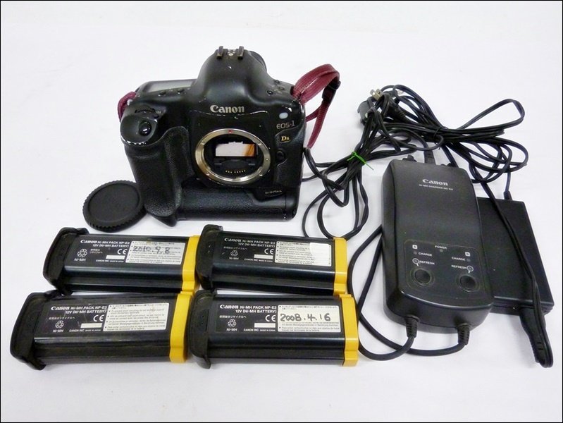 16 51-485507-22 [S] Canon キヤノン EOS-1 Ds DIGITAL デジタル一眼
