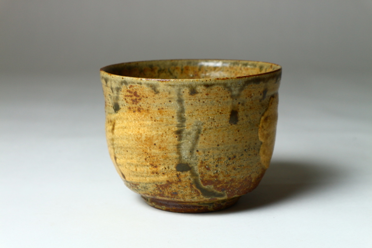 Ｔ７０１　茶碗　『刷毛目黄瀬戸茶碗』『椿窯　五島哲』　共箱　抹茶碗　茶道具 五島哲 公式通販 刷毛目黄瀬戸茶碗 茶道具 茶碗 越前椿窯 T701 抹茶