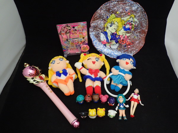 お得，お買い得 M11 当時物 美少女戦士セーラームーン 人形 ソフビ グッズ 小物 まとめて 80(美少女戦士セーラームーン)｜売買されたオークション情報、yahooの商品情報をアーカイブ公開 - オークファン 美少女戦士セーラームーン