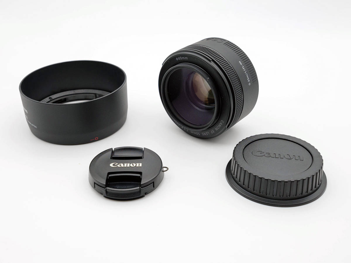 ◇美品 Canon EF 50mm f/1.8 STM 単焦点レンズ ES-68フード 付属