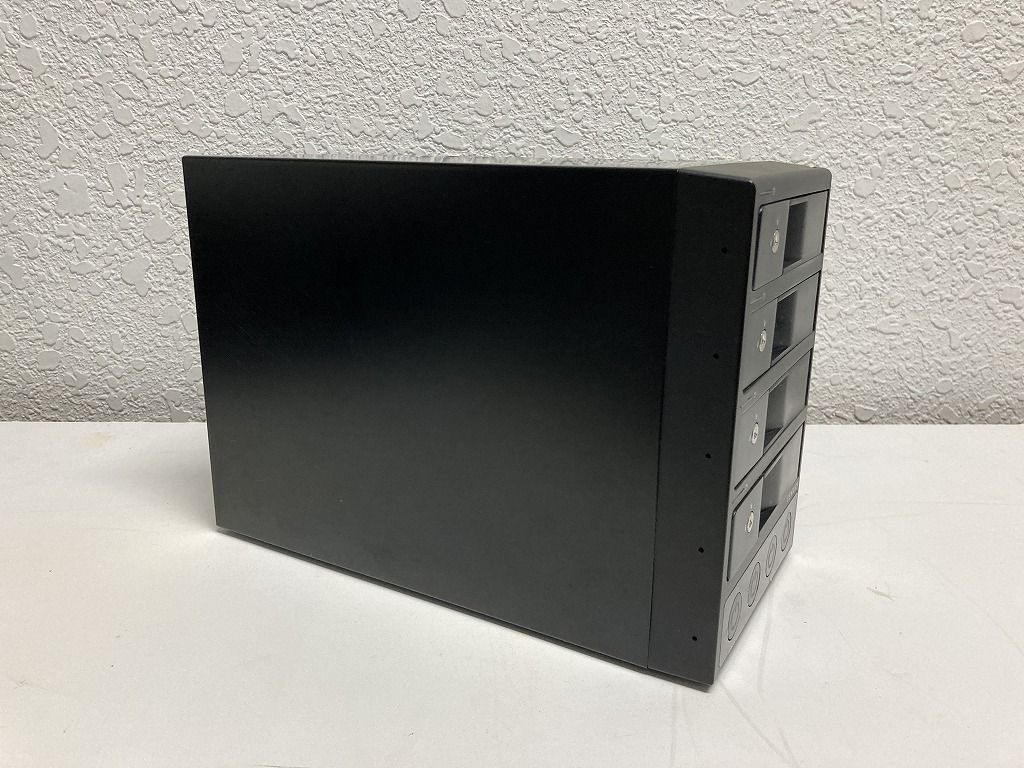 センチュリー HDDケース 裸族のカプセルホテル Ver.2 CRCH35U3IS2