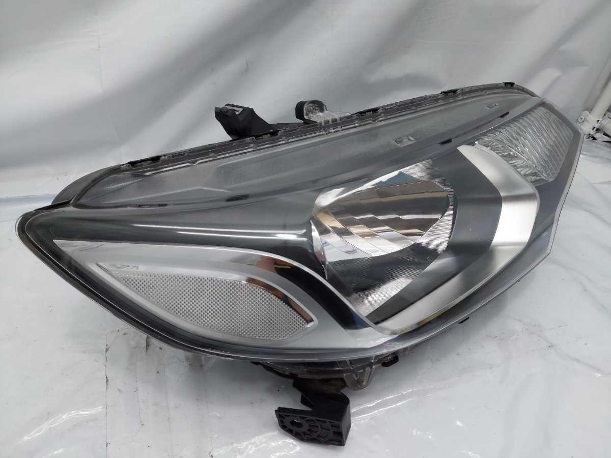 フィット GK3 GK4 純正 左 ヘッドライト ハロゲン (n059919) ホンダ