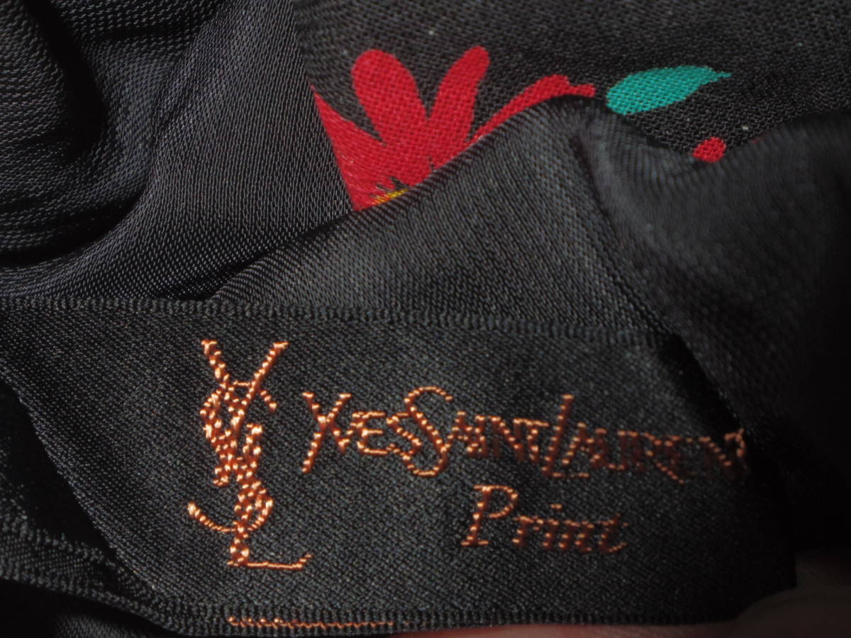 古着 レトロvintageブラック花柄イブサンローランワンピ 昭和レトロワンピース70s60s70年代60年代 昭和レトロノースリーブ夏花柄ワンピ Mサイズ 売買されたオークション情報 Yahooの商品情報をアーカイブ公開 オークファン Aucfan Com