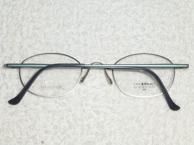 大変お洒落 上質感 独特 珍 鼻パッド 大人のお洒落に 軽量 7g 頑丈 オールチタン 46mm ウェリントン的 丸メガネ Re Cent 艶消し 銀 緑 フルリム 売買されたオークション情報 Yahooの商品情報をアーカイブ公開 オークファン Aucfan Com