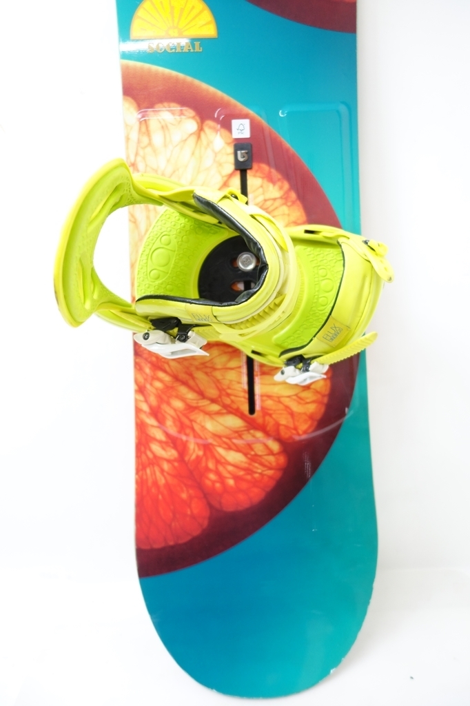 レディース BURTON SOCIAL 142cm 花柄 スノボバイン バートン - メルカリ
