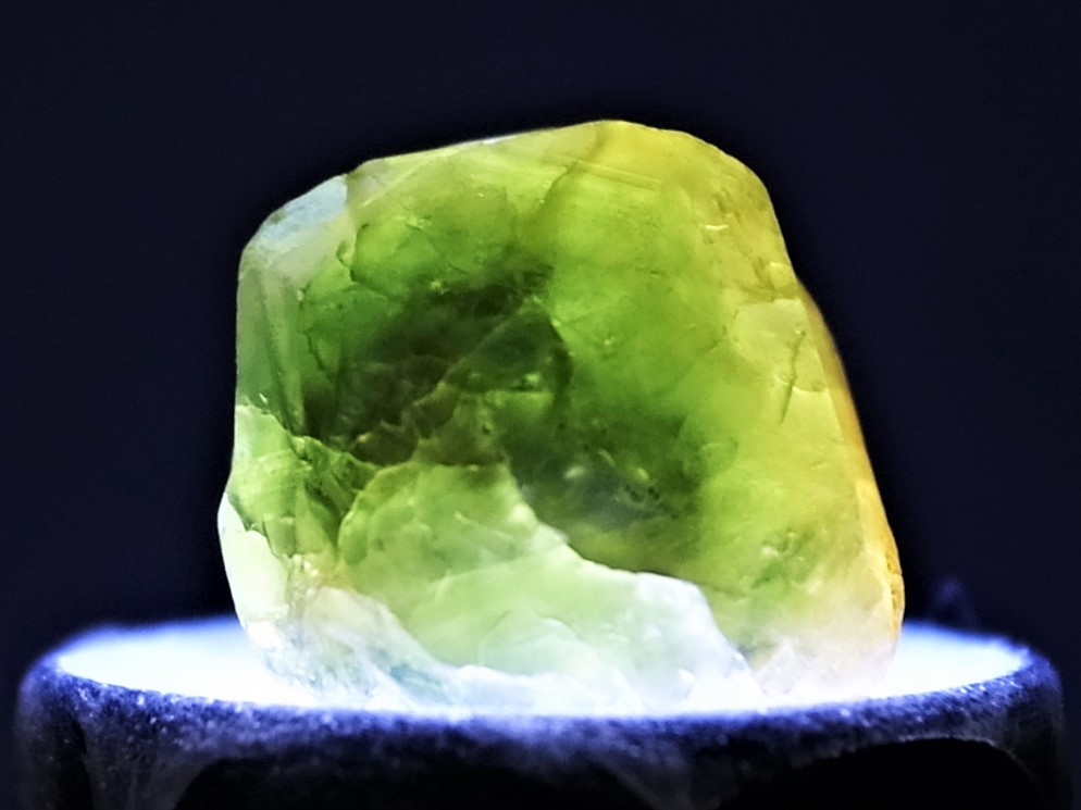 9.68ct バイカラー・天然マリガーネット原石 アフリカ・マリ共和国産