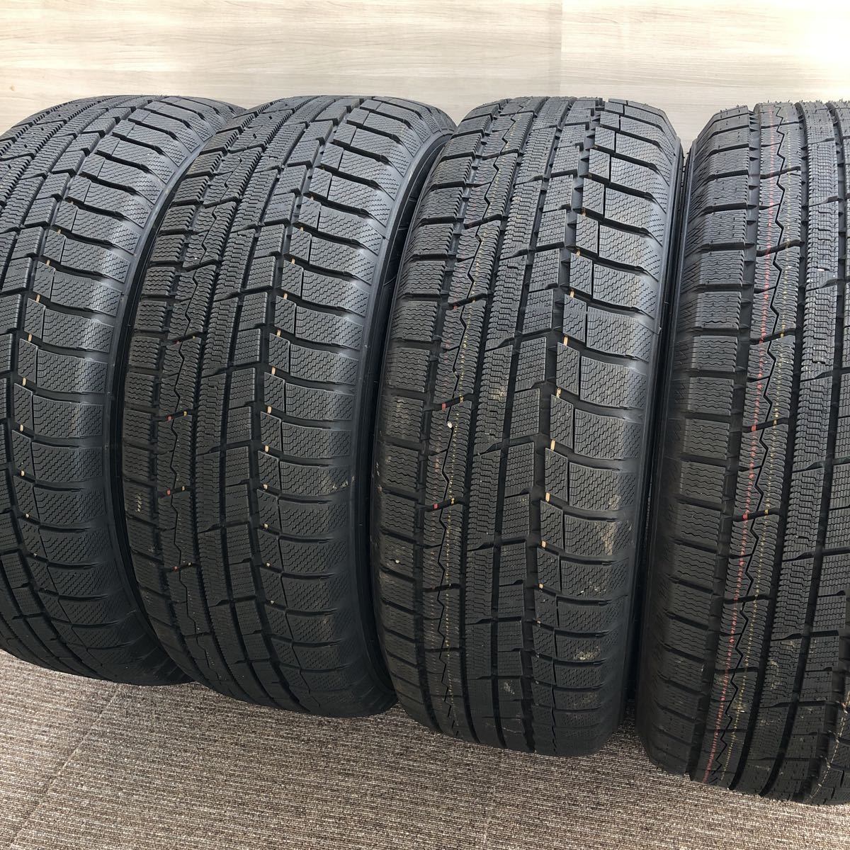 225/60R17 TOYO/TRANPATH TX 2019年製 トーヨー トランパス スタッドレス4本 TOYO 225&frasl;60R17 TX 17インチ 業販品 winter