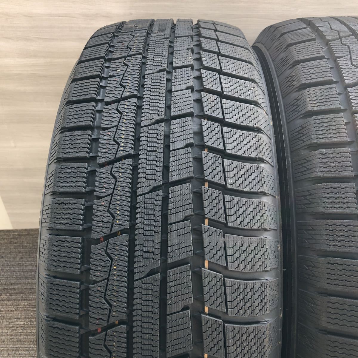 225/60R17 TOYO/TRANPATH TX 2019年製 トーヨー トランパス スタッドレス4本 TOYO 225&frasl;60R17 TX 17インチ 業販品 winter