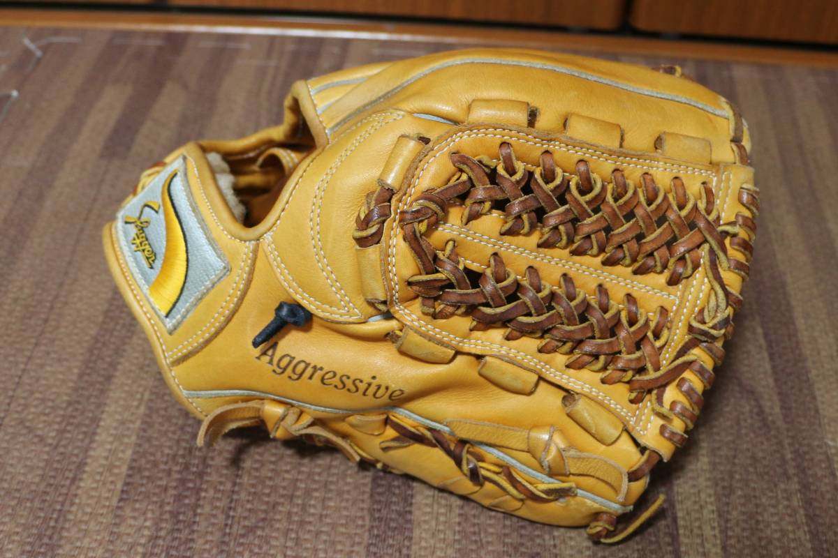 久保田スラッガー Slugger 軟式用グラブ 内野手用 KSN-L7S タン 内野手用 売買されたオークション情報 Yahoo オークション 旧ヤフオク の商品情報をアーカイブ公開 - オークファン aucfan com