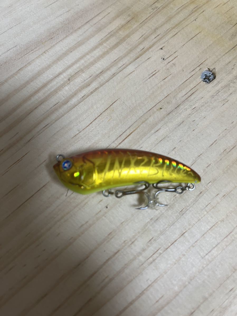 エビコン60s ブルーブルー Blueblue ルアー 根魚 入手困難 アカキンタイガー ミノー 売買されたオークション情報 Yahooの商品情報をアーカイブ公開 オークファン Aucfan Com