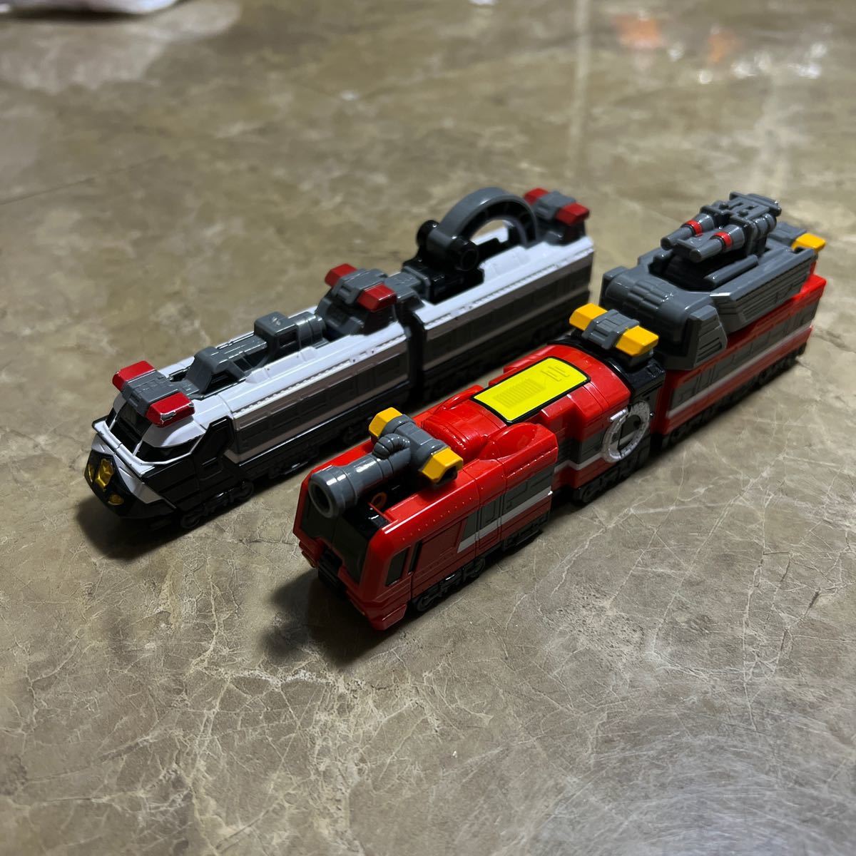 ポリスレッシャー 烈車戦隊トッキュウジャー ファイヤーレッシャー 