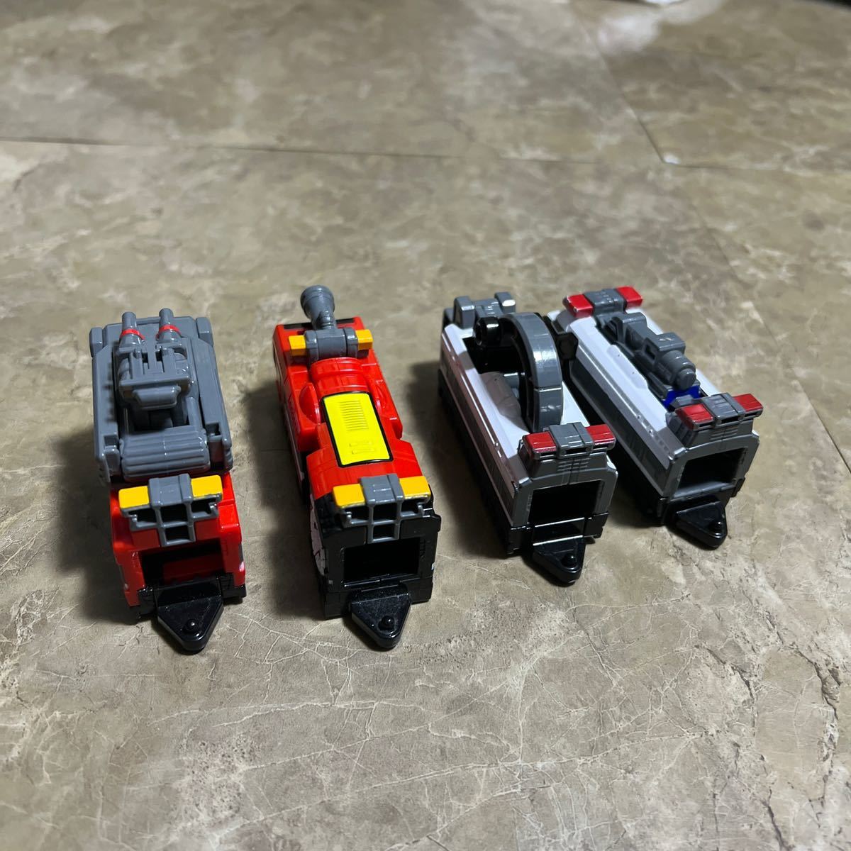 ポリスレッシャー 烈車戦隊トッキュウジャー ファイヤーレッシャー 