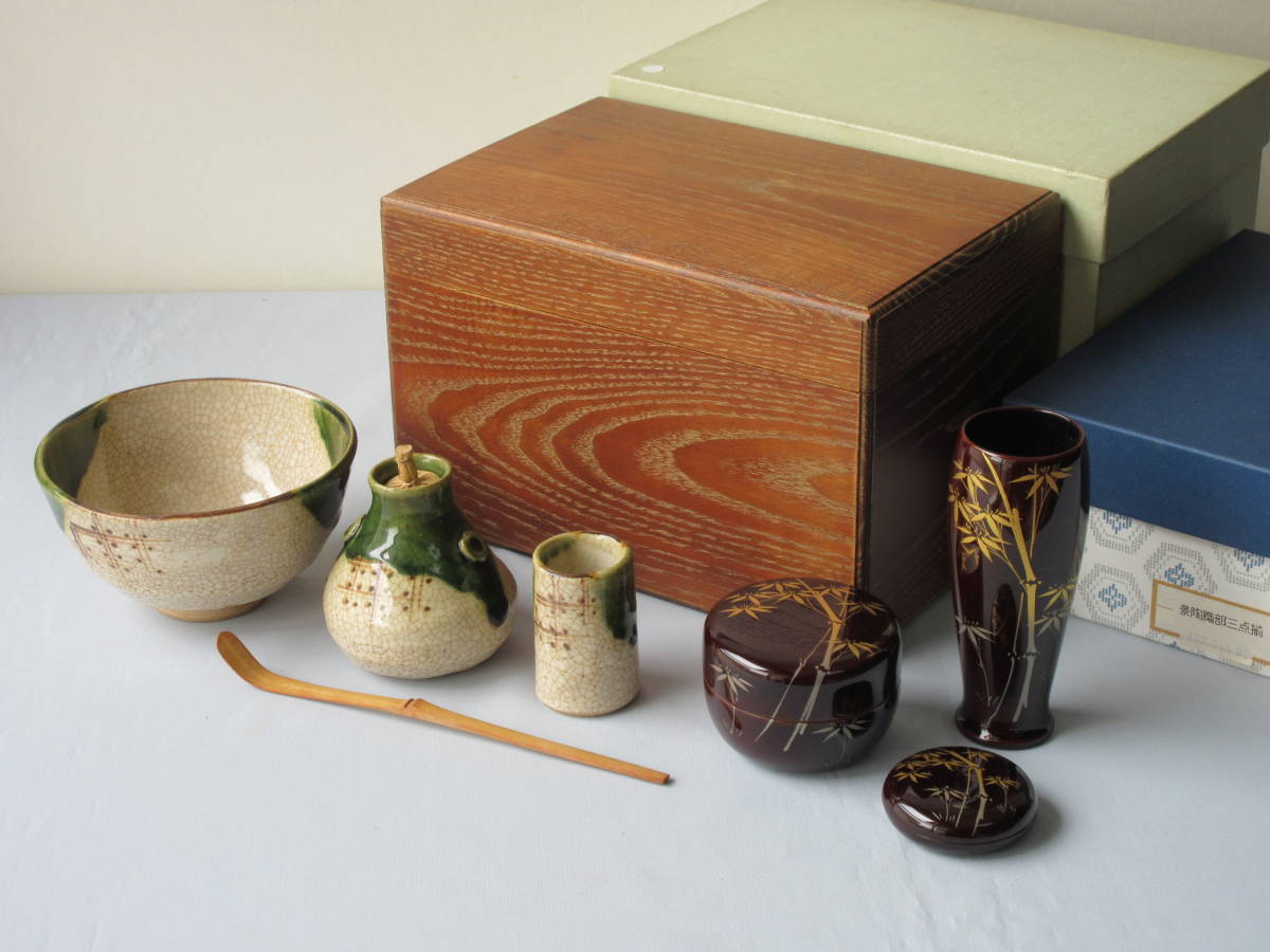 本日限定】茶道具 / 茶箱 利休茶箱 女桑 上品 利休茶箱 女桑 茶道