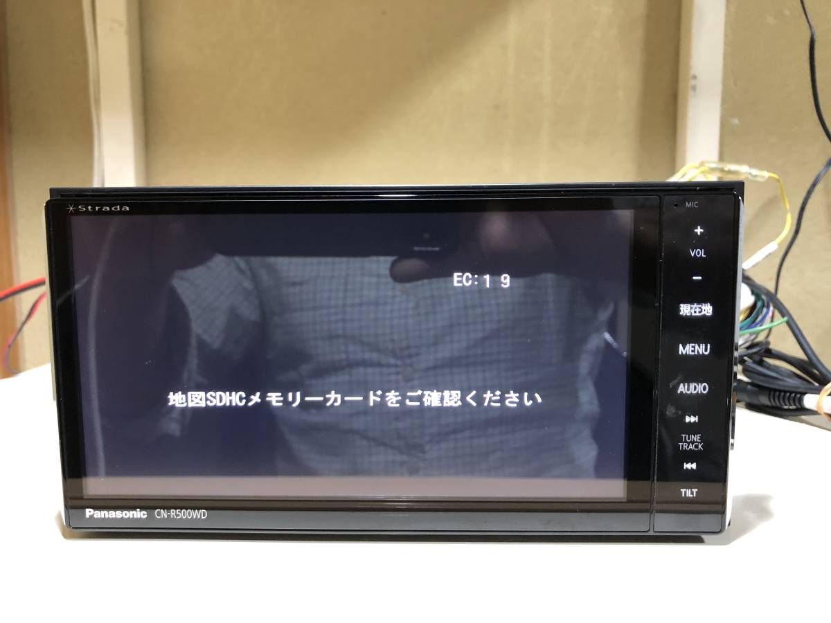 Panasonic Strada CN-R500WD1 Bluetooth ナビ Panasonic Strada CN-R500WD1 地図データ:V 13.00.09 DVD CD Bluetooth