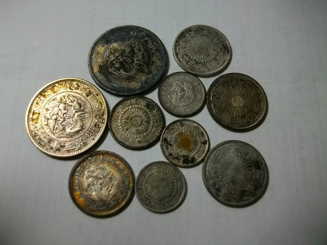 古銭 竜50銭銀貨 銀貨 旭日竜大型50銭銀貨 竜50銭銀貨は年号や種類で