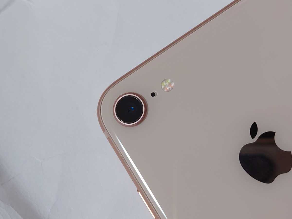 Apple iPhone8 ゴールド 64GB MQ7A2J/A A1906 au 判定〇 バッテリー86