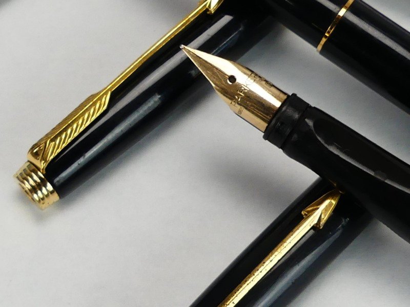 E レア 75 USA 説明書 steiring GF ペン先14k Extra パーカー万年筆 ...