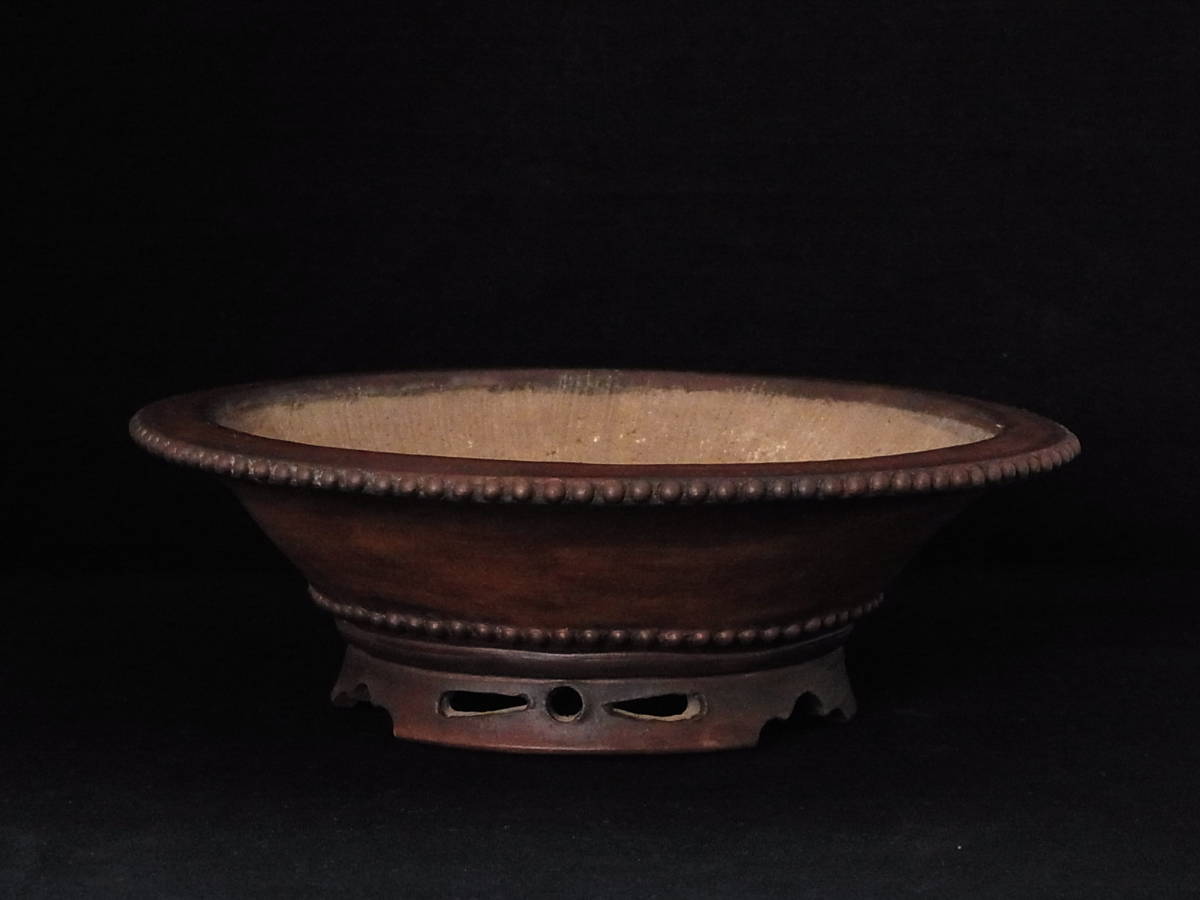 渡辺　富舟　外縁鋲打丸鉢　２5ｃｍ