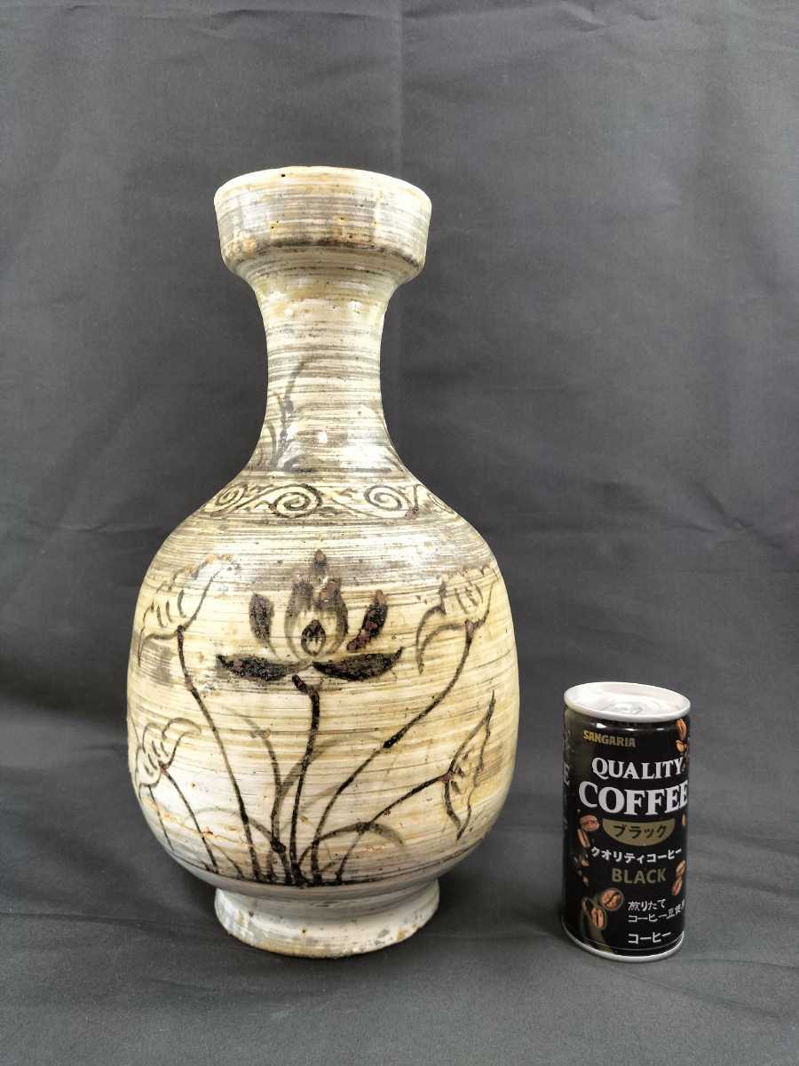 H166 中国古玩 宋時代 磁州 蓮花文 白磁 鉄絵 花瓶 中国美術 古美術品