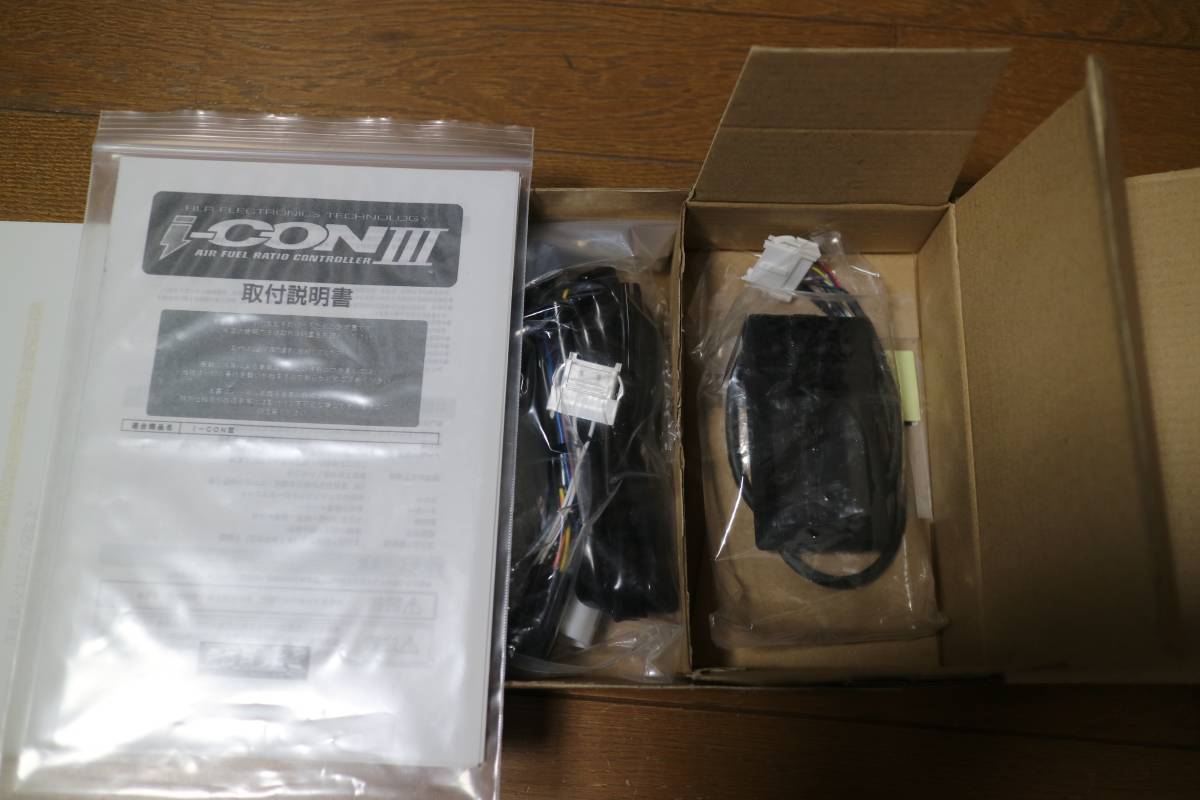 BLR i-CON ブルーライトニングレーシング III | Webike ZX-12R - 04