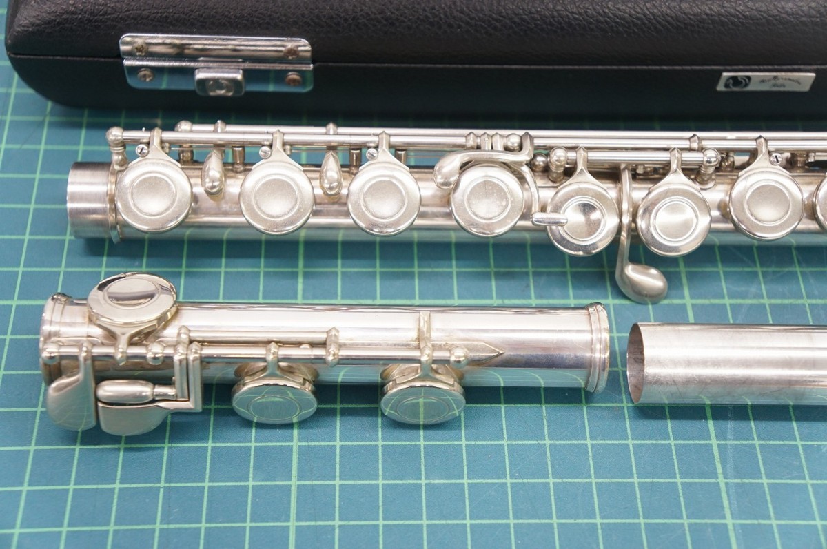 Muramatsu ムラマツ フルート ケース付 音出し未確認 Muramatsu ムラマツ フルート ケース付 音出し未確認 Muramatsu