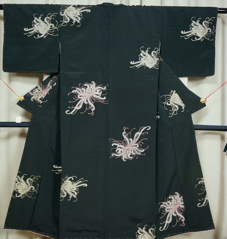 絹交織　桐生織縫い取御召きもの　　　誂え仕立　 中古品