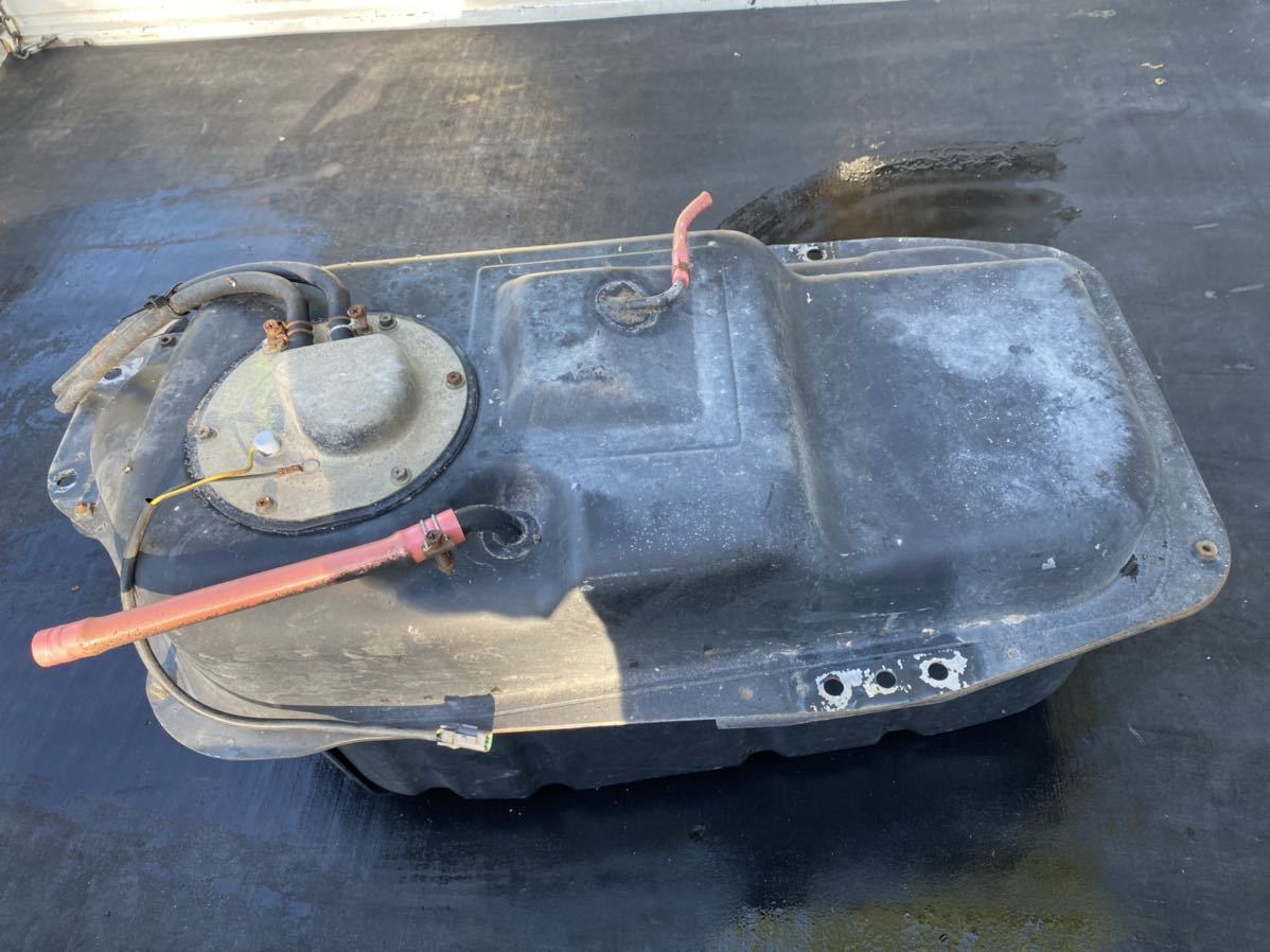 日産純正　バネットトラック　ガソリンタンク　燃料タンク PGJC22　17202-GB305　51，418km