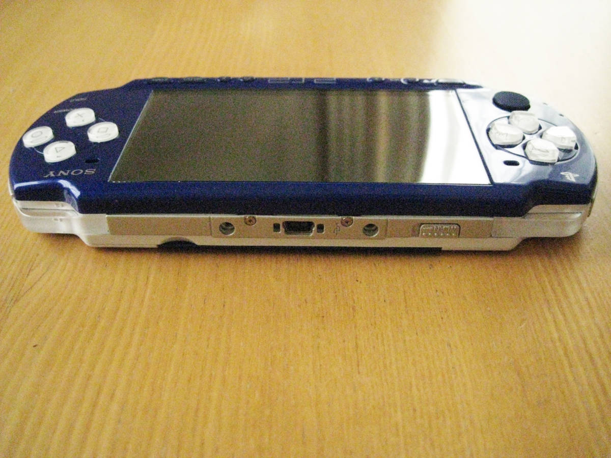 PSP CFW対策前基板 PSP-2000 0 ホワイト・ブルー カスタマイズ品 | - PSP2000 2000用フル交換シェルケースカバーフェイスプレートセット修理部品 CFW PSP活用情報局 対策基板を判別する 天上のシミ 対策基盤と対策前基盤。: PSP-Q
