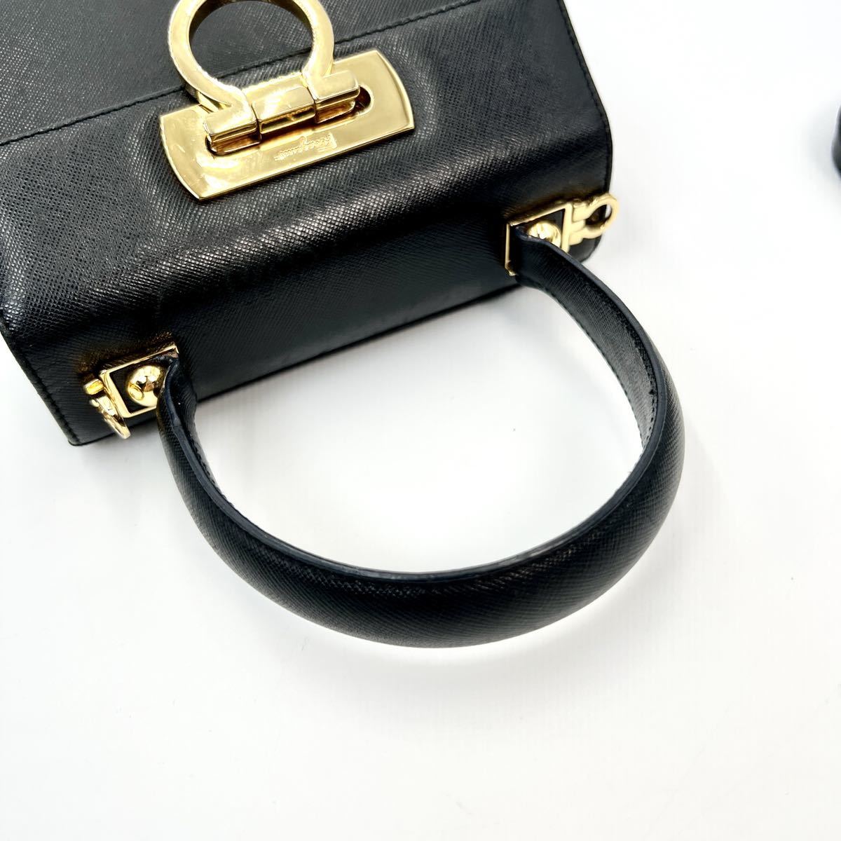 1円〜 Salvatore Ferragamo サルヴァトーレフェラガモ ガンチーニ  