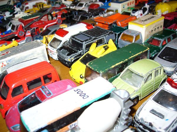 ジャンク】☆トミカ☆220台セット!!☆乗用車 パトカー 救急車 バス 