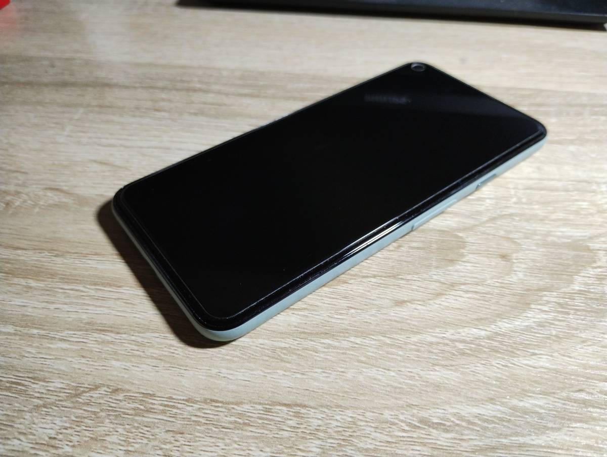 【中古美品・送料込！ おまけ付き】Google Pixel5（Sorta Sage 128GB、SIMフリー）_3