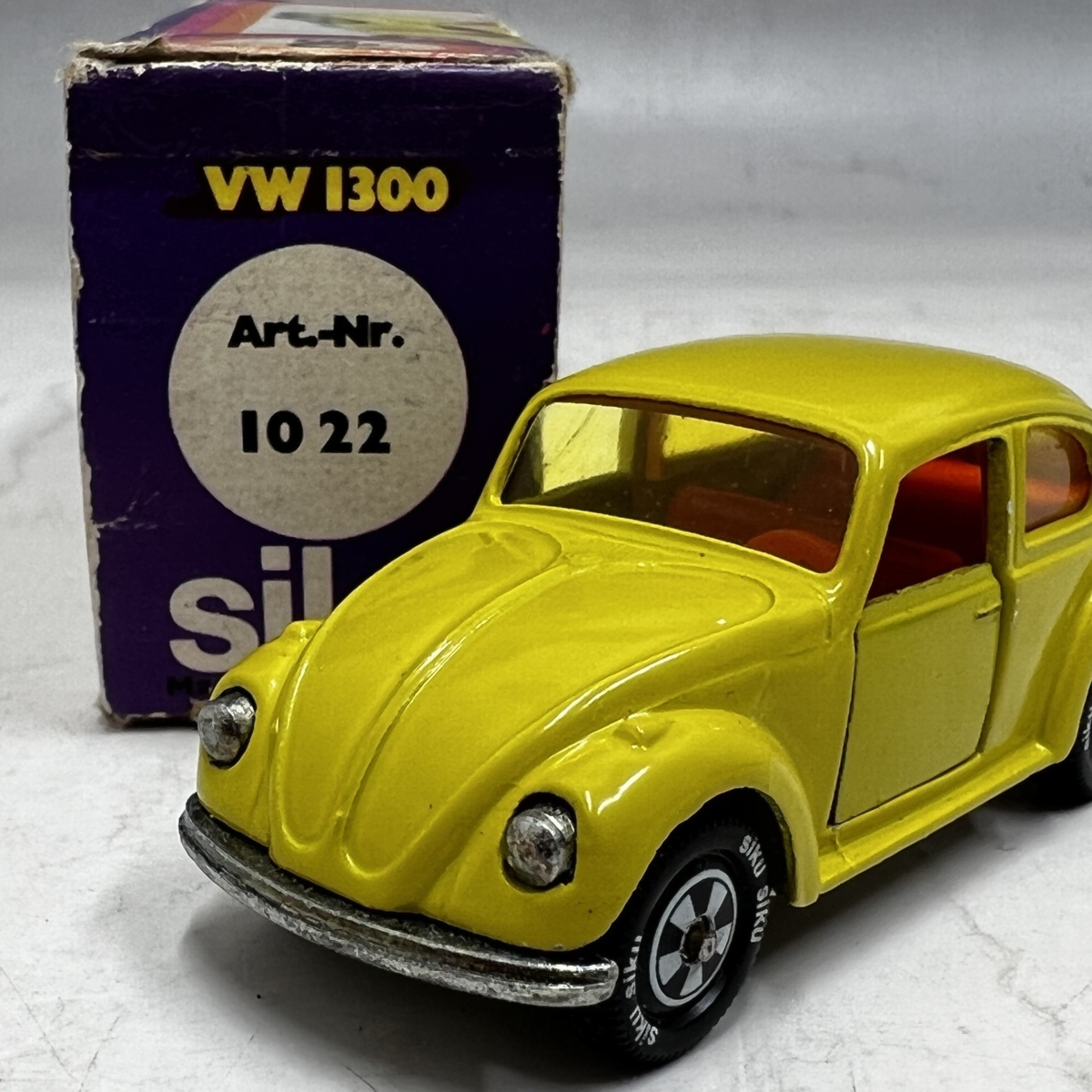 ヨネザワトイ フォルクスワーゲン1300 ミニカー ☆siku ジク VW 1300 フォルクスワーゲン 1300 ミニカー☆(乗用車