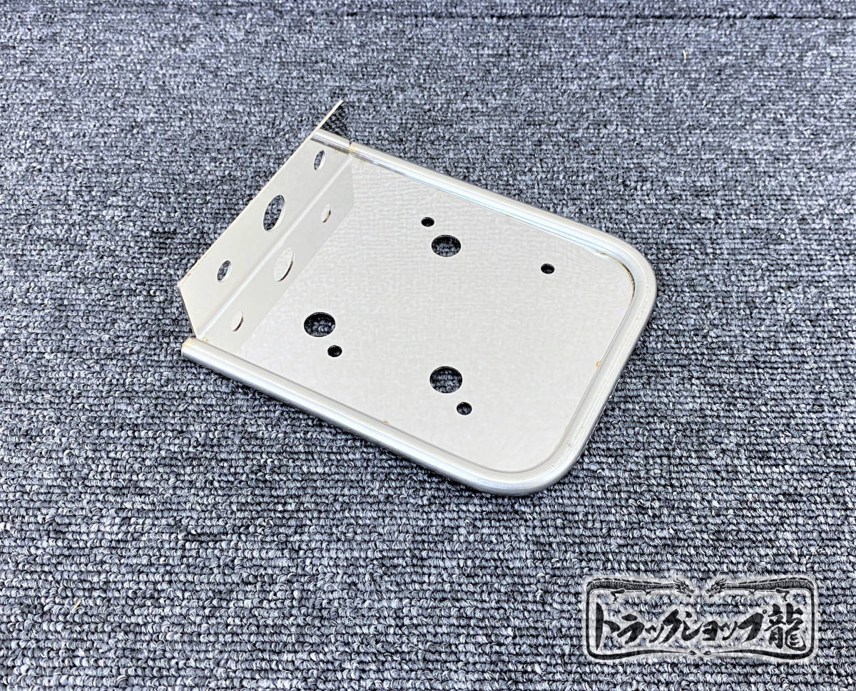 新品 2枚セット 角マーカー 取付ステー 2連 φ8mm 丸棒巻き L型 鏡面 