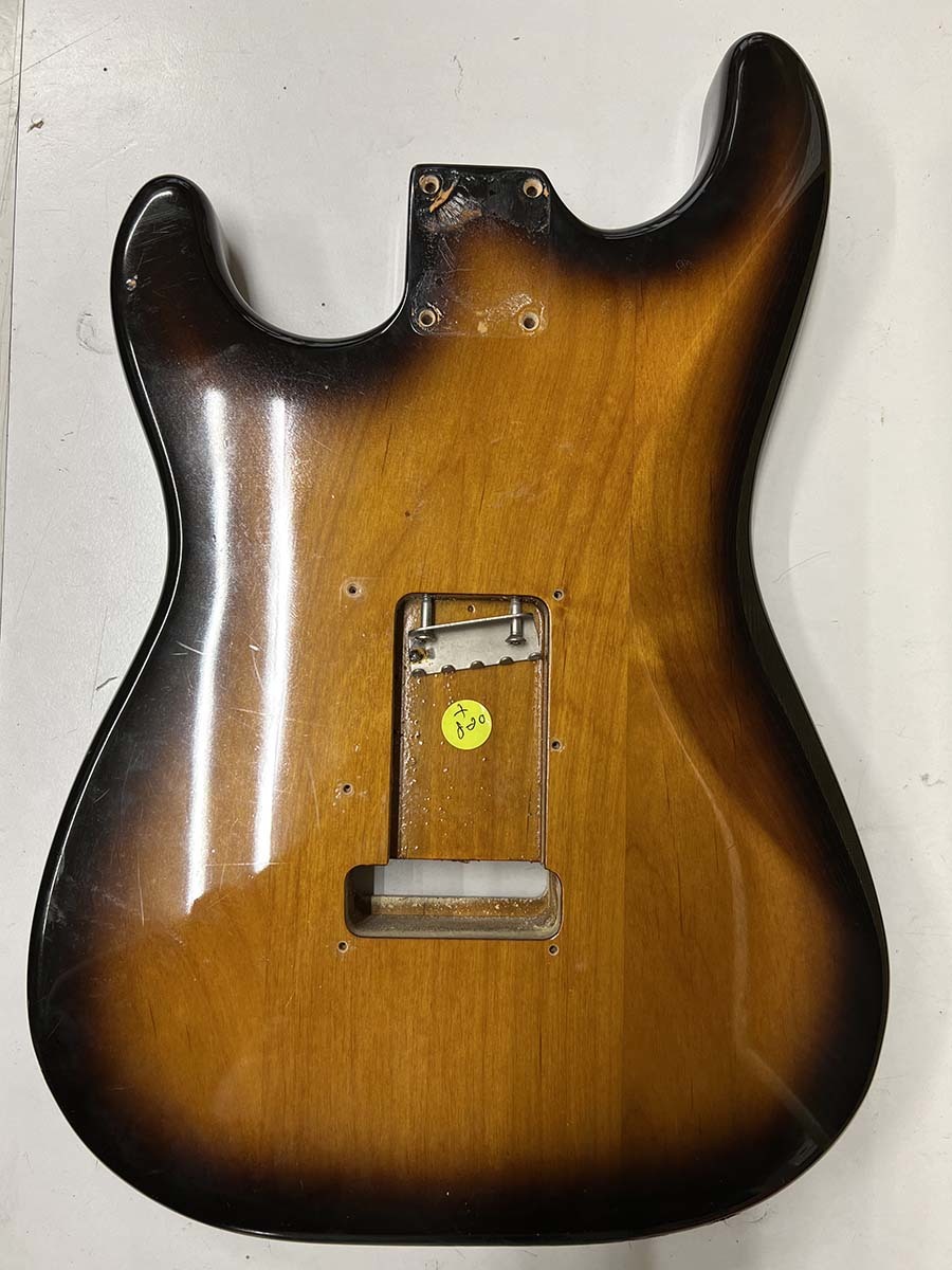 ○ Fender USA American Vintage 57 Stratocaster BODY 57-STR 90年代 