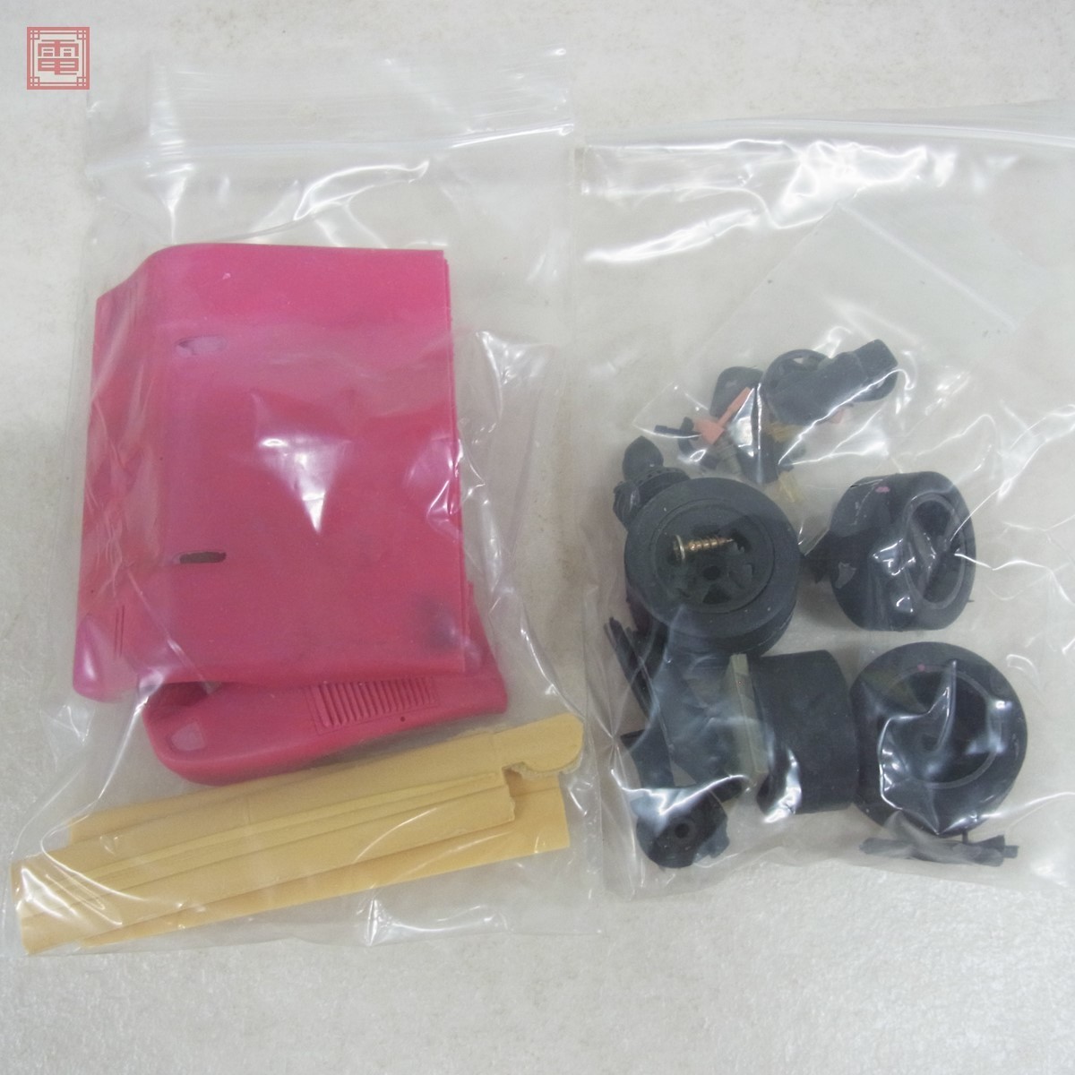 未組立 LE MANS 1/24 ジャガー XJR 14 シルクカット ワールド