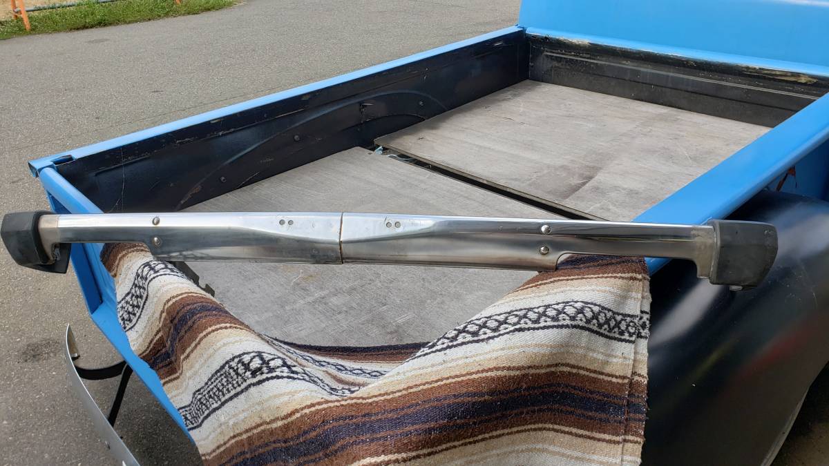 1円売切 サニトラ フロントバンパー 部品取り車両有り 122 メッキ 
