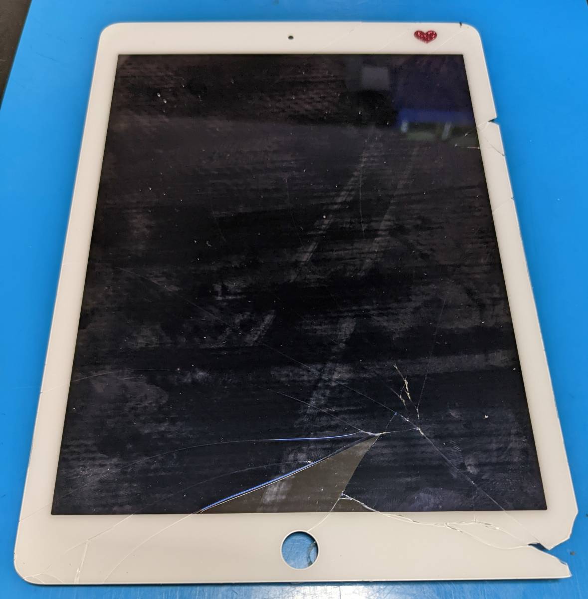 ジャンク品）IPhone液晶フロントパネル95枚＋IPAD5枚＝100枚