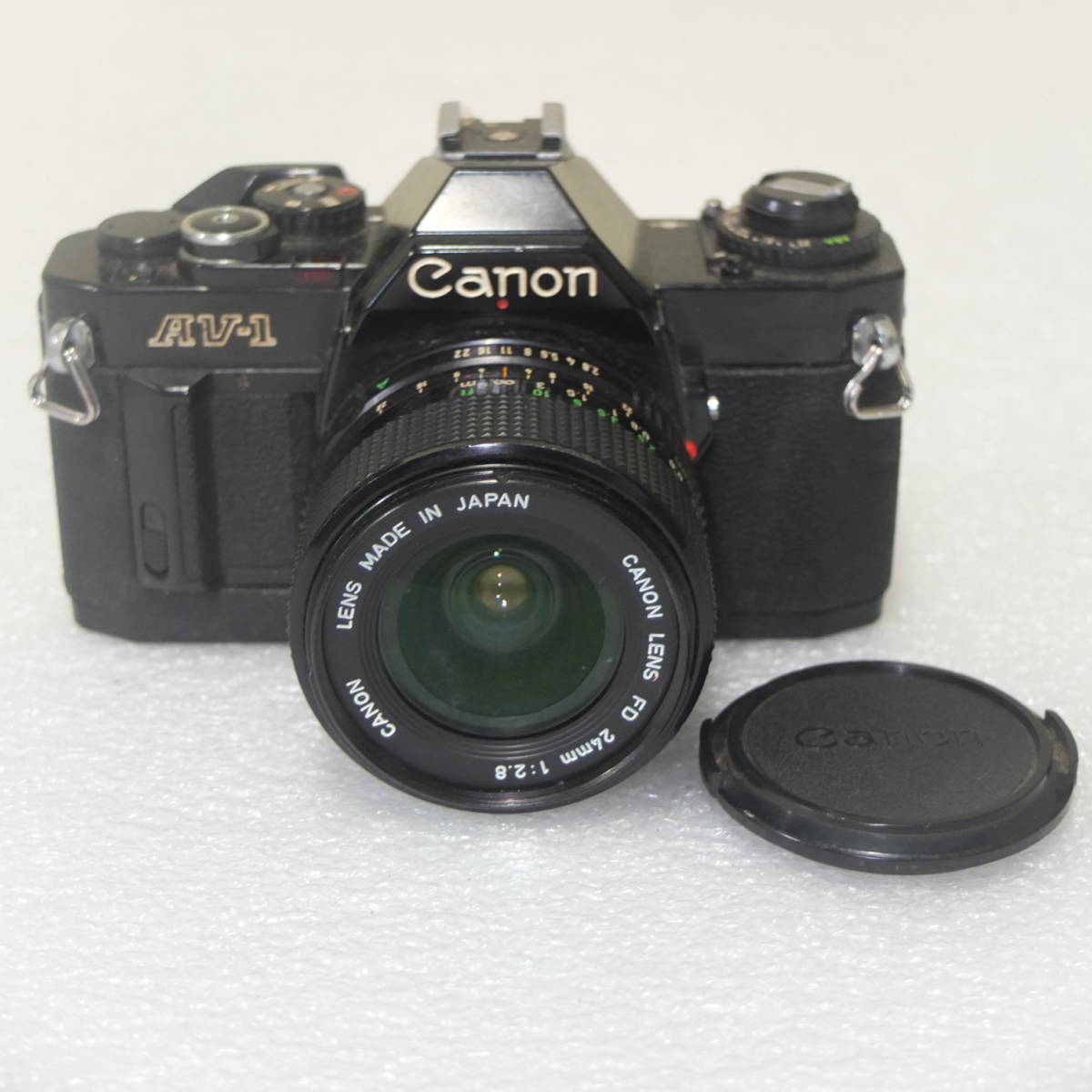 カメラ キヤノン Canon F-1 + NEW FD 24mm F2.8一眼レフカメラ