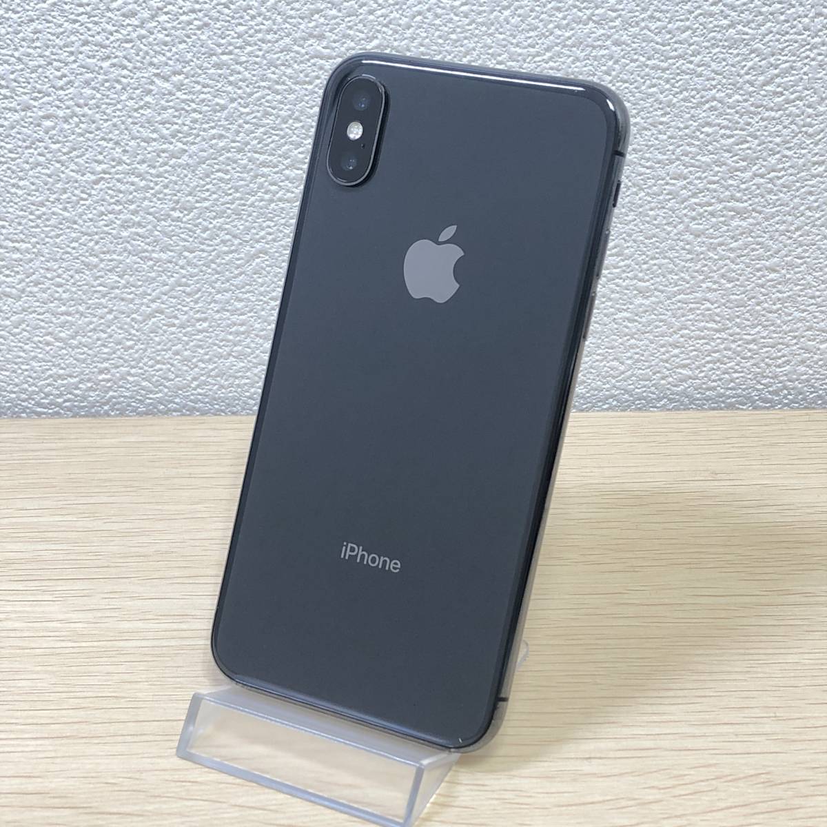 Apple iPhone XR ブラック（Apple iPhone XR ブラック 赤く 本体 128GB 